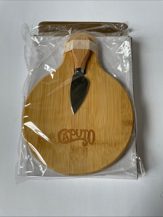 Caputo Other - NIB Caputo Bamboo Cheese Board with Spreader